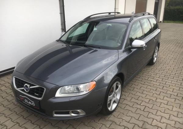 Volvo V70 cena 28900 przebieg: 260000, rok produkcji 2011 z Brok małe 277